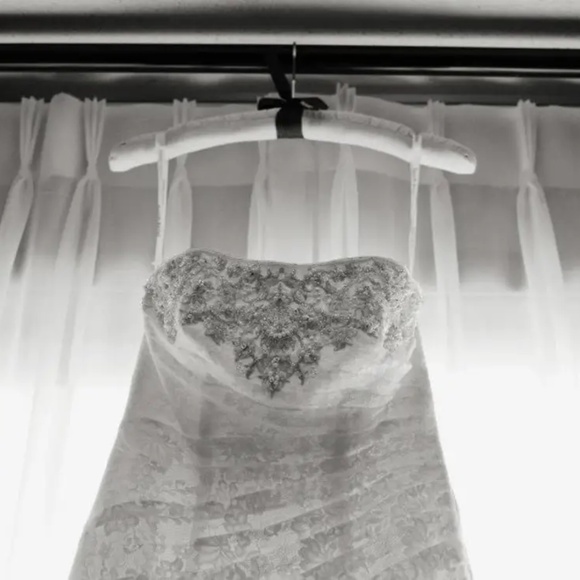 Wedding Dress - Picture 14 of 15